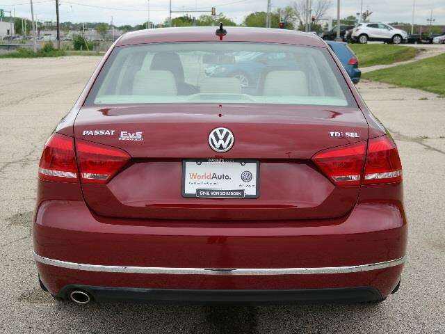 2015 Volkswagen Passat TDI SEL Premium 4dr Sedan 6A